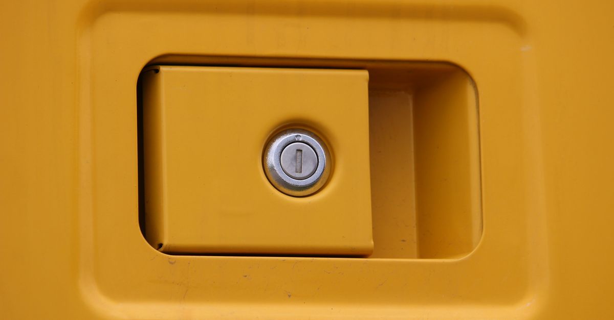 door security hardware — Douglaston Locksmith