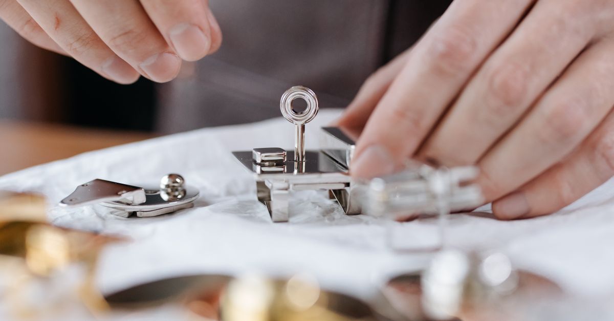 key maker professional — Douglaston Locksmith