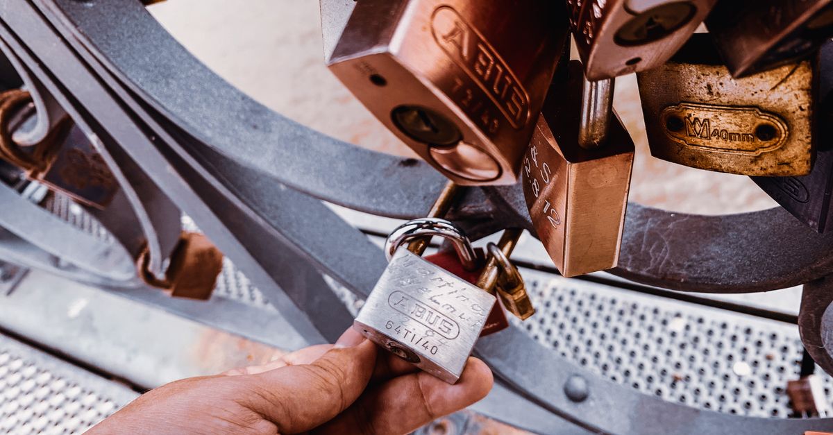 locksmith shop keys — Douglaston Locksmith